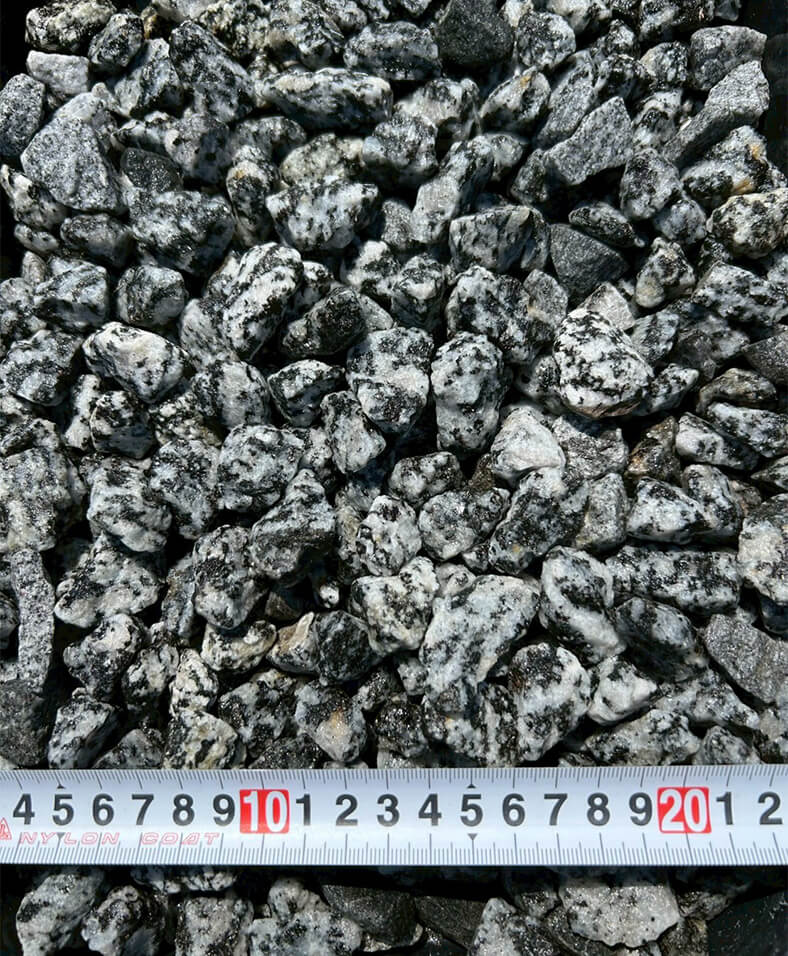 単粒度砕石 20-13（津市白山産）